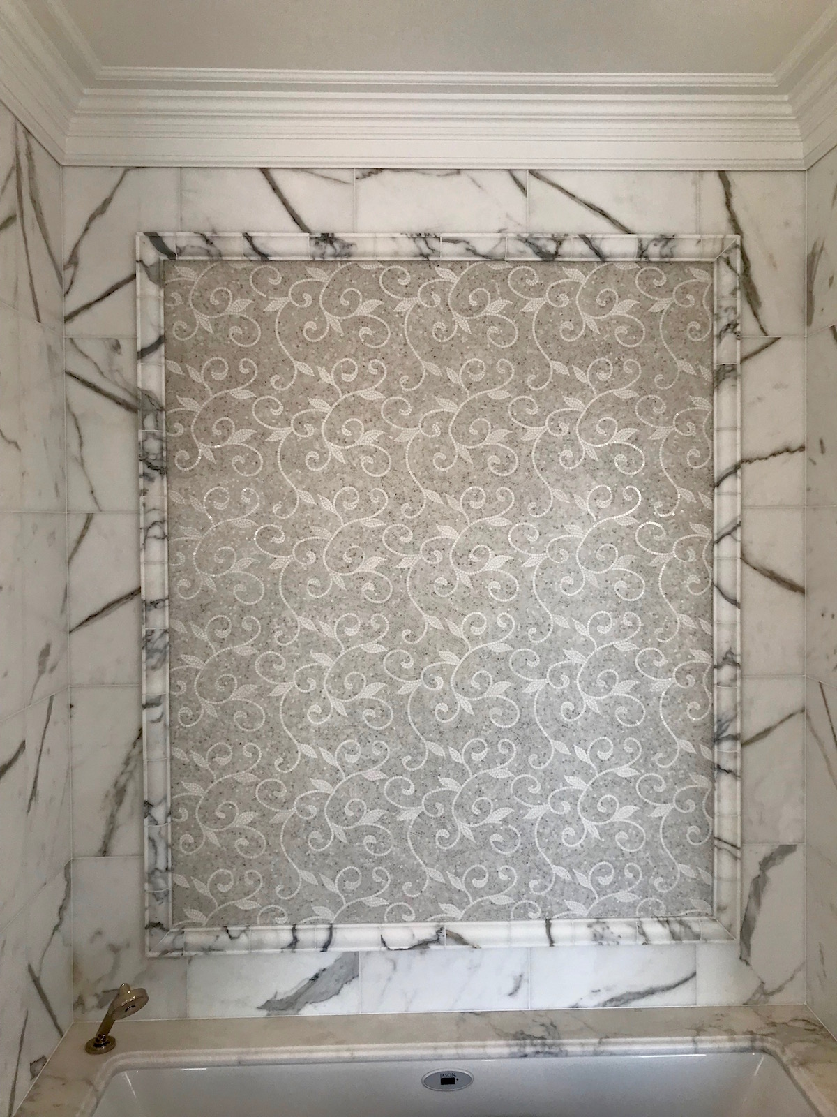Calacatta Marble Mosaic Accent Panel Bath Wall